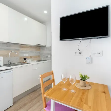 Centrico Atico Con Terraza Privada * アロナ